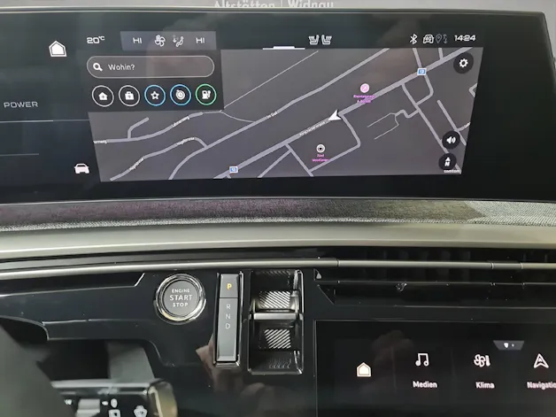 Peugeot E-5008 Launch Edition AWD