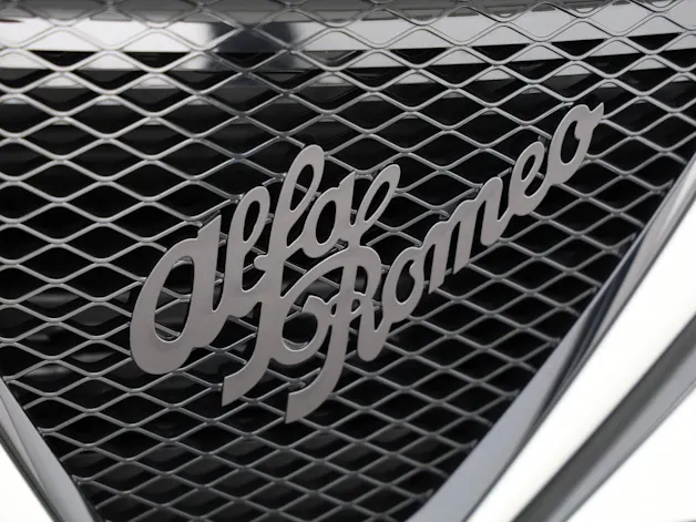 Alfa Romeo Junior 1.2 Ibrida Q4