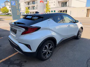 Toyota C-HR 2.0 VVTi HSD Move