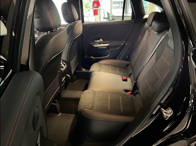 Mercedes-Benz GLA 250 Swiss Star AMG Line 4matic