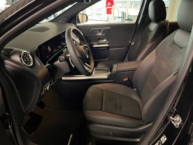 Mercedes-Benz GLA 250 Swiss Star AMG Line 4matic