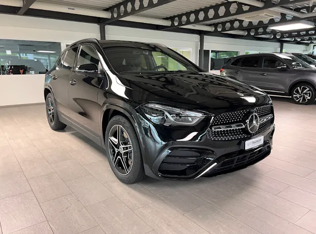 Mercedes-Benz GLA 250 Swiss Star AMG Line 4matic