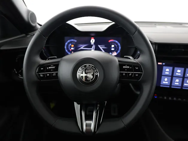 Alfa Romeo Junior 1.2 Ibrida Q4