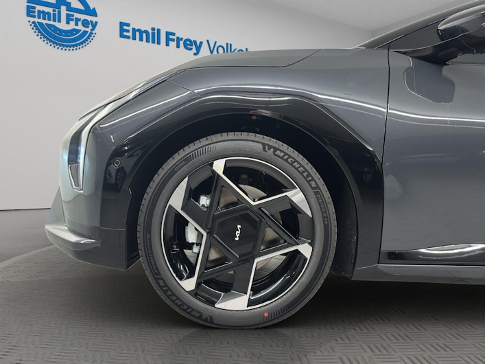 Vehicle image KIA EV4