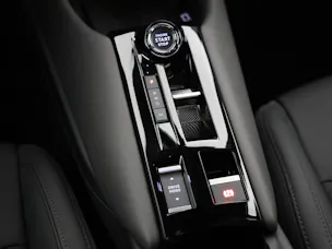 Alfa Romeo Junior 1.2 Ibrida Q4