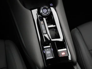 Fahrzeugbild ALFA ROMEO Junior 1.2 Ibrida Q4