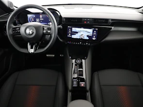 Fahrzeugbild ALFA ROMEO Junior 1.2 Ibrida Q4