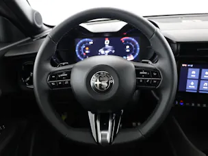 Alfa Romeo Junior 1.2 Ibrida Q4