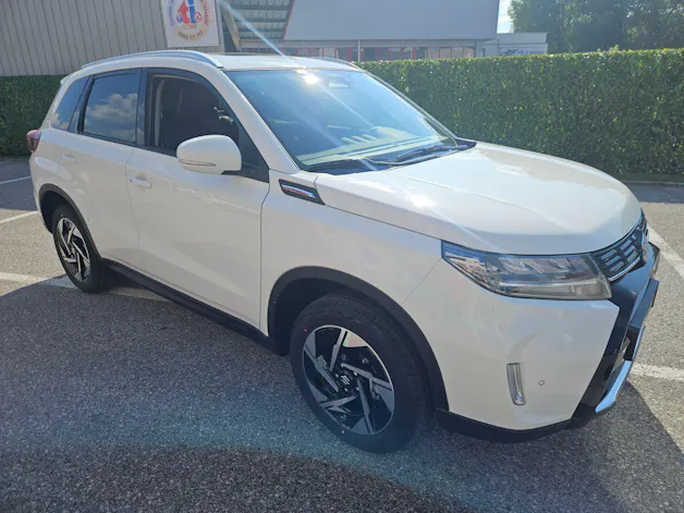 Suzuki Vitara 1.4 T Compact Top Hybrid 4x4
