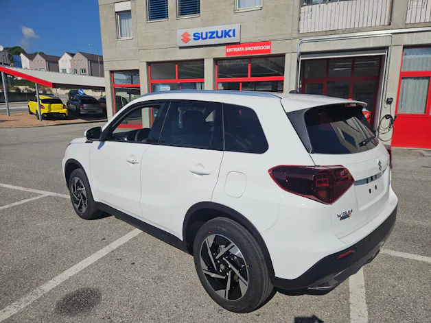 Suzuki Vitara 1.4 T Compact Top Hybrid 4x4