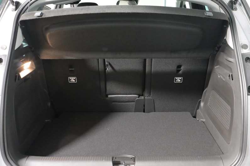 Vehicle image OPEL CROSSLAND