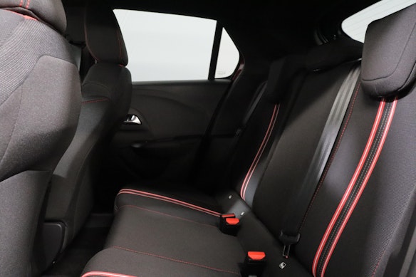 OPEL Corsa 1.2 T 130 GS Line 3