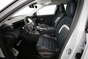 Vehicle image CITROEN 1.2 Hybrid Max