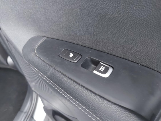 Vehicle image 19 Vehicle image 19