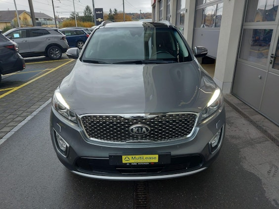 Vehicle image 4 Vehicle image 4