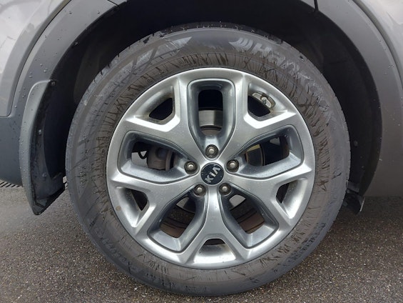 Vehicle image 25 Vehicle image 25