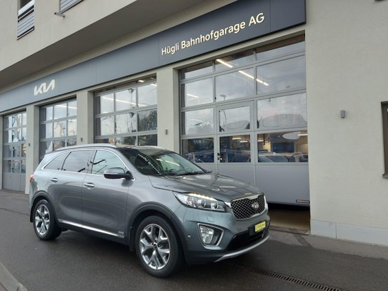 First vehicle image First vehicle image