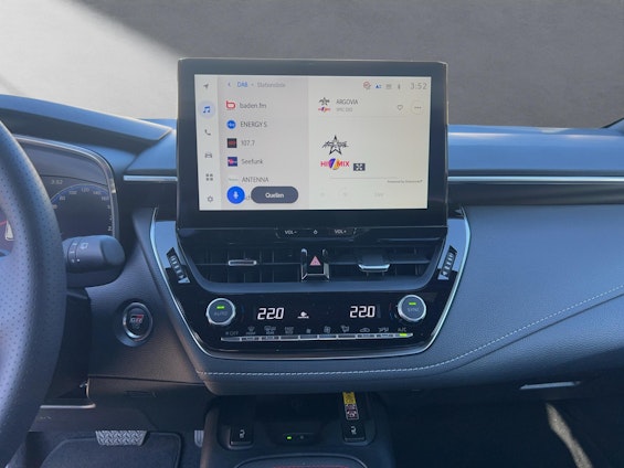 Vehicle image 5 Vehicle image 5