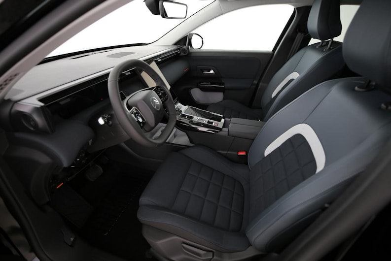 Vehicle image CITROEN DS N°8