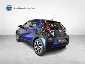 https://vehicle.imgix.net/4031721/89b895cf-d6a4-455e-89c1-2fde97841e64.jpg