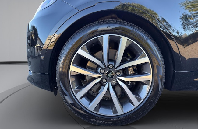 Vehicle image 15 Vehicle image 15