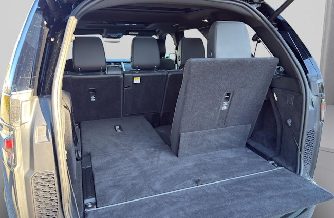 Vehicle image 17 Vehicle image 17