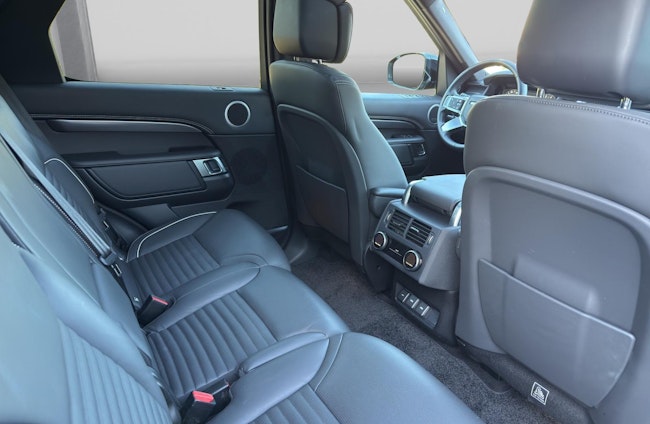 Vehicle image 14 Vehicle image 14