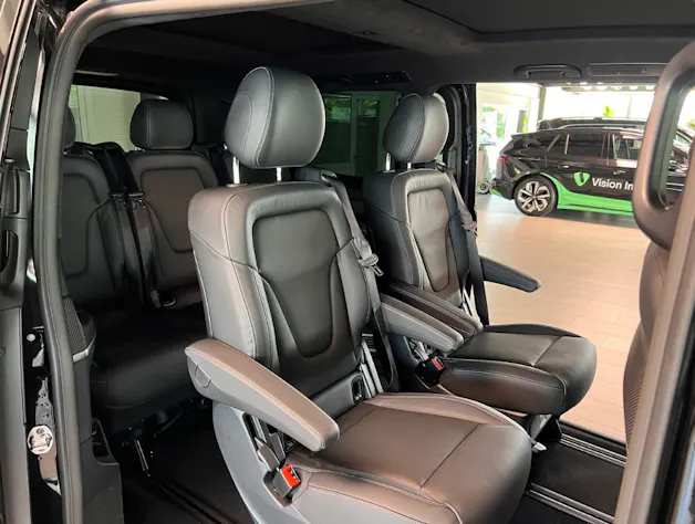 Mercedes-Benz V 300 d Swiss Ed. lang 4matic Van