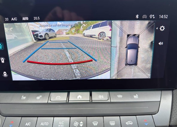 Vehicle image 8 Vehicle image 8