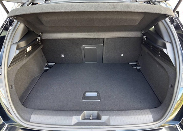 Vehicle image 10 Vehicle image 10