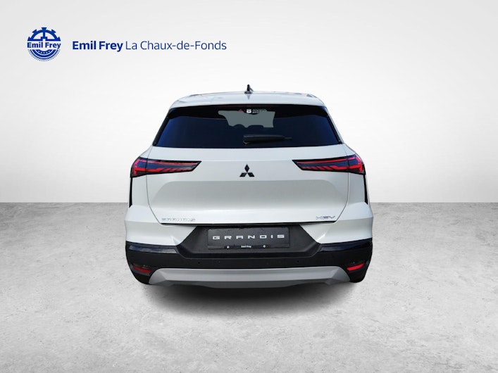 Vehicle image MITSUBISHI GRANDIS