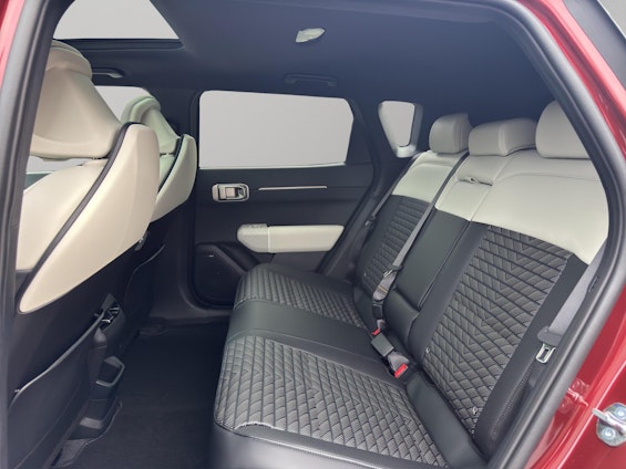 Vehicle image 9 Vehicle image 9