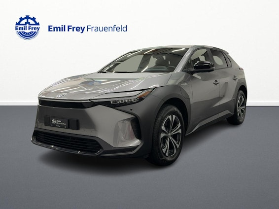 First vehicle image First vehicle image