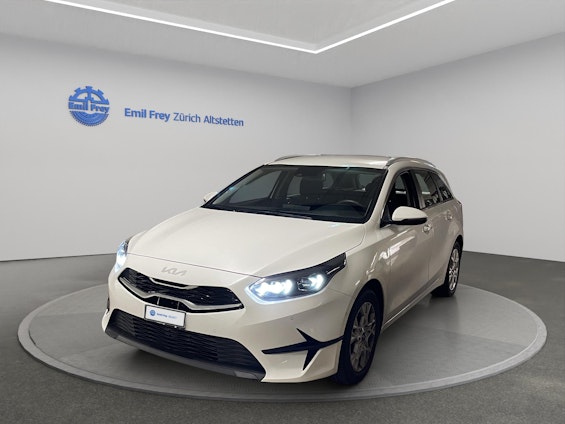 First vehicle image First vehicle image