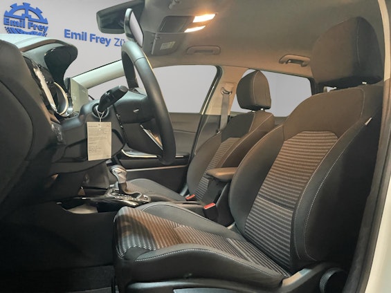 Vehicle image 5 Vehicle image 5