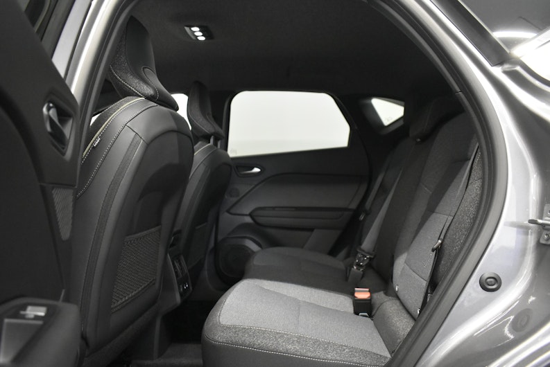 Vehicle image MITSUBISHI ASX