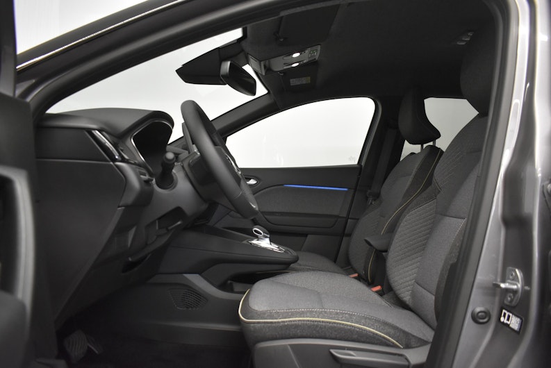 Vehicle image MITSUBISHI ASX