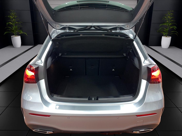 Vehicle image MERCEDES-BENZ A 200