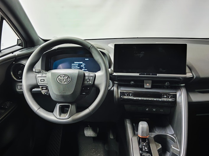 Vehicle image TOYOTA C-HR