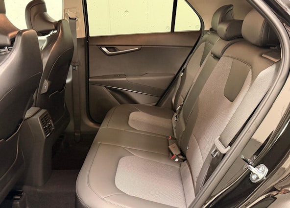 Vehicle image 9 Vehicle image 9