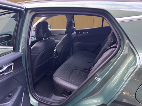 Vehicle image 10 Vehicle image 10