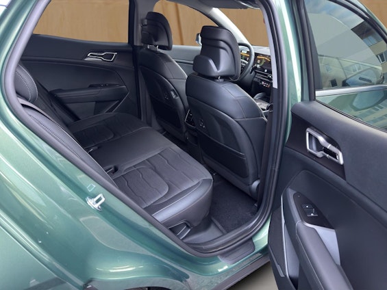 Vehicle image 12 Vehicle image 12