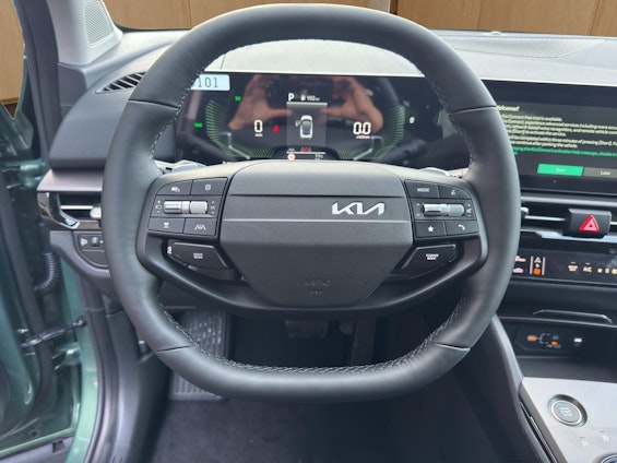 Vehicle image 7 Vehicle image 7