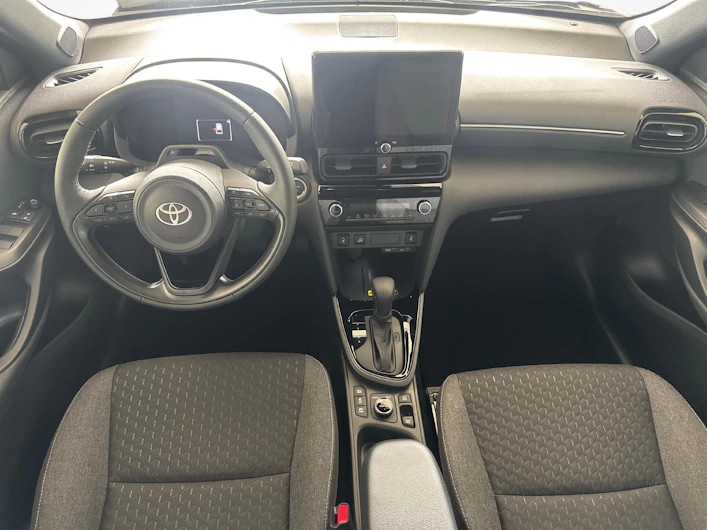 Fahrzeugbild TOYOTA YARIS CROSS