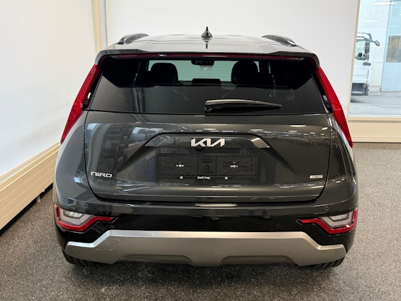 Vehicle image 5 Vehicle image 5