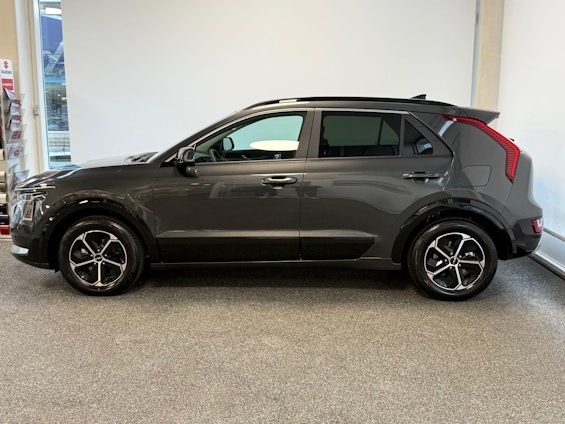 Vehicle image 2 Vehicle image 2