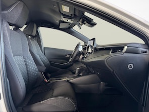 Vehicle image TOYOTA Corolla Touring Sports 1.8 HSD Comfort