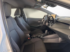 Fahrzeugbild TOYOTA Corolla Touring Sports 1.8 HSD Comfort
