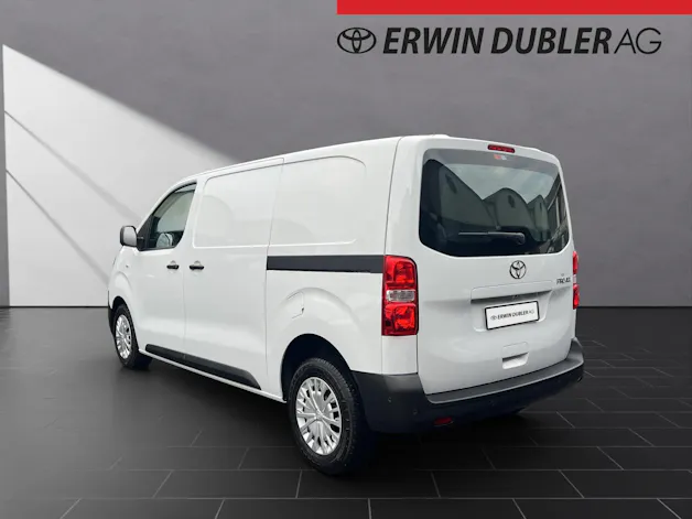 Toyota PROACE Van L1 2.0 D Advanced
