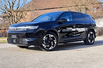 Vehicle placeholder image Vehicle placeholder image